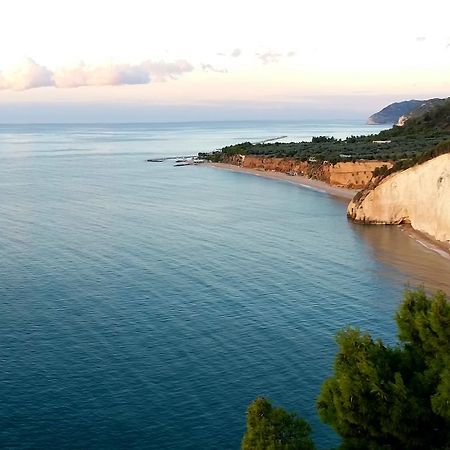 Leonardo Casa Vacanze Villa Матината Екстериор снимка